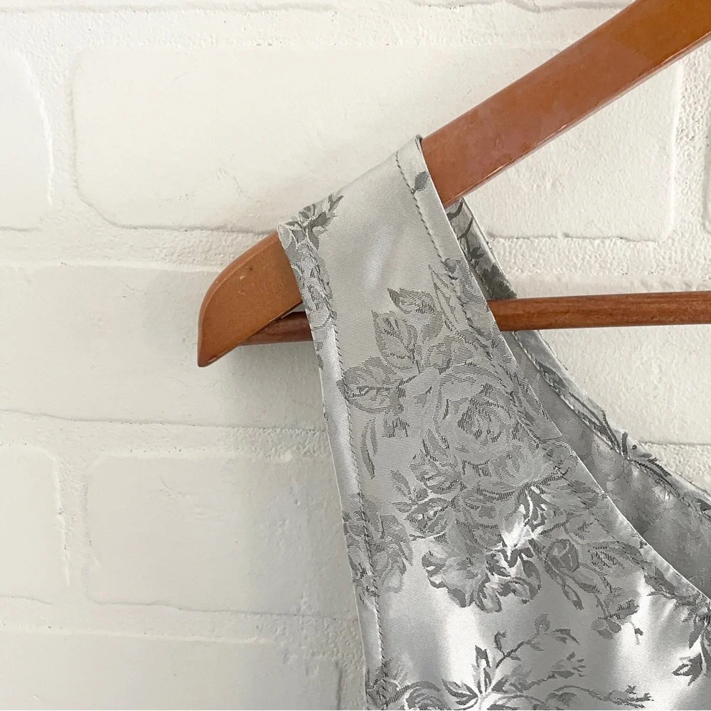 Vintage Silver Satin Baroque Roses Cami Iridescent Floral Tank Top sz XL/XXL - Picture 11 of 14